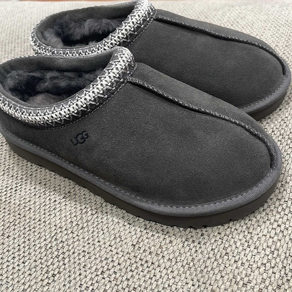 Ugg Tasman slippers